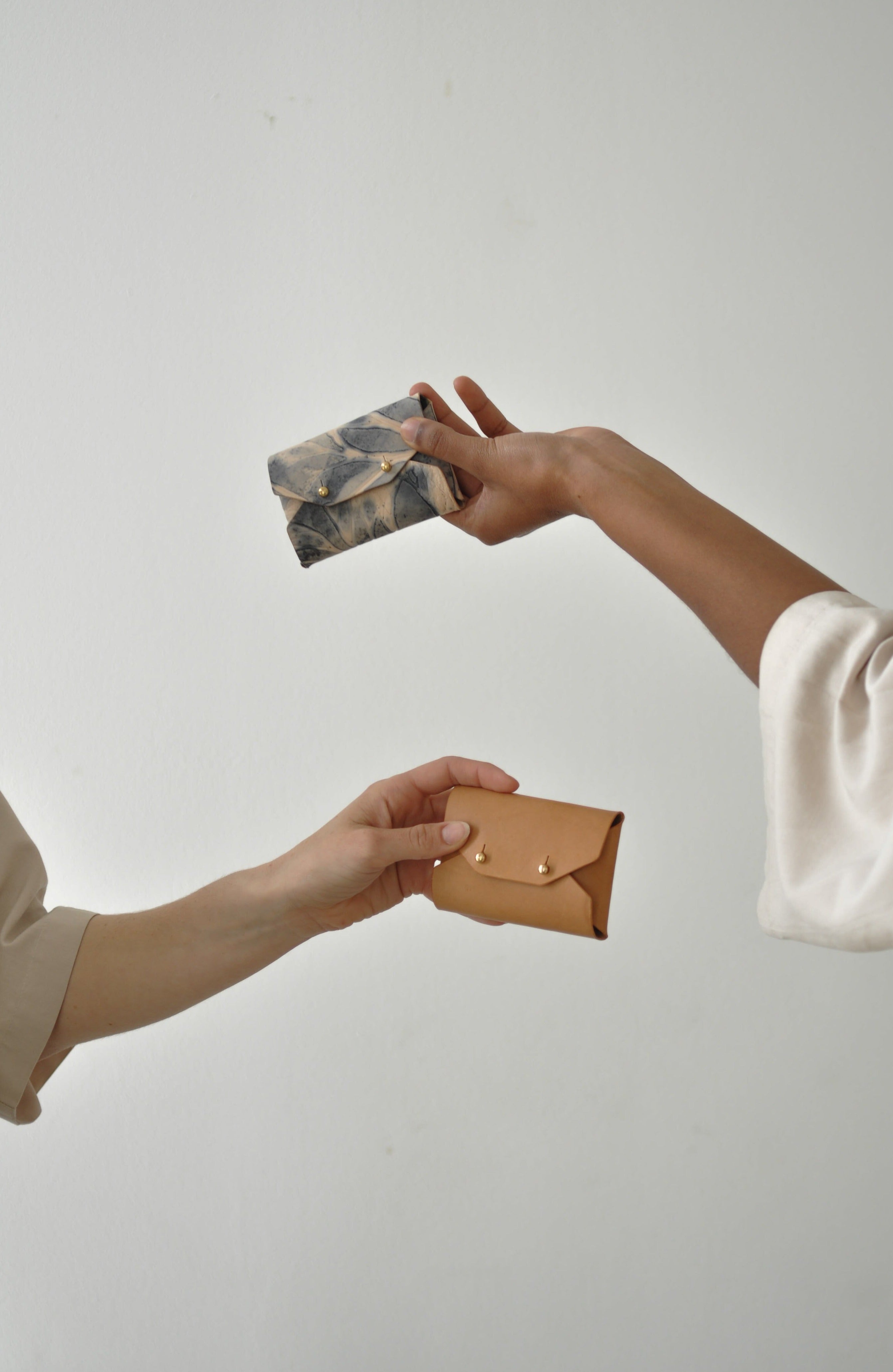 Luvaton Studio Leather Wallet